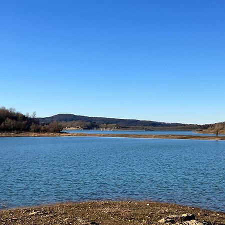 Maison Avec Vue Sur Le Lac De Montbel מראה חיצוני תמונה